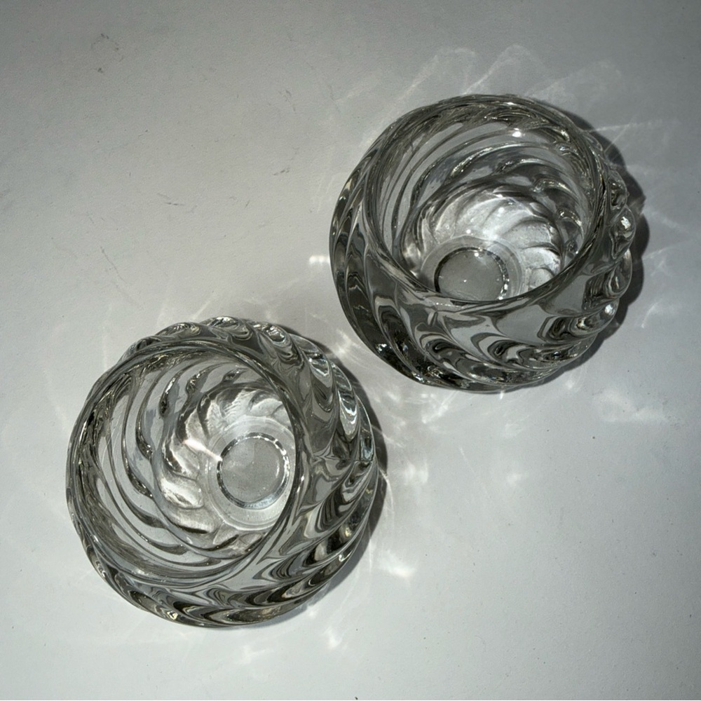 PartyLite Glass 2 Candle Holders Illusion Swirl Votive Tealight Holder Clear USA - Picture 3 of 11